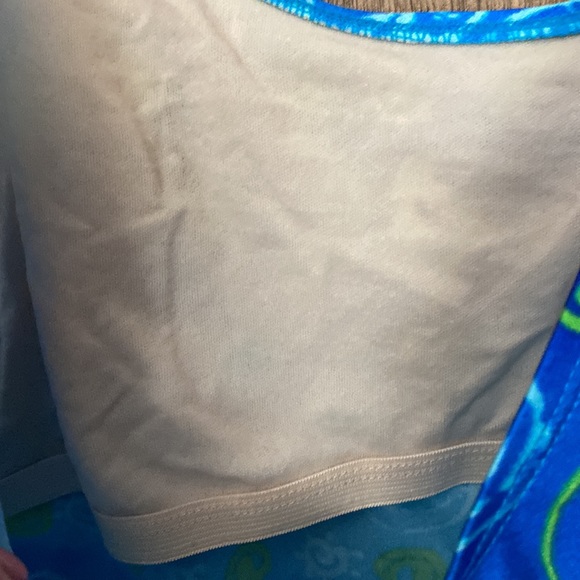 Basic Editions one piece - Picture 3 of 5